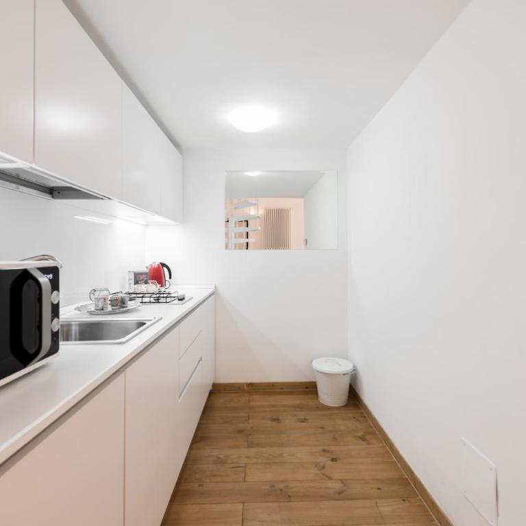 Art Loft M8 Bari City Centre M8apartments - Studio Apartment - 11