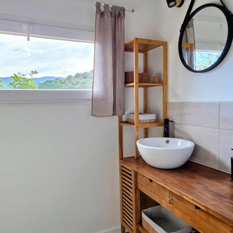 Entre Vignes & Montagne - Neuf & Climatisé - Two-Bedroom Apartment - 11