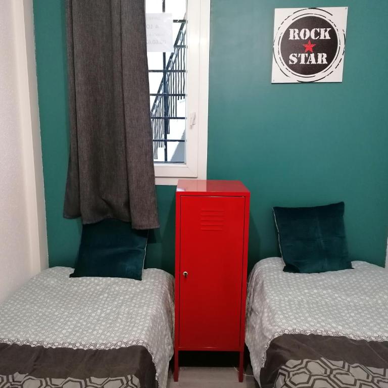 Rez de jardin CAP ESTEREL rénové et climatisé - Appartement 2 Chambres - 12
