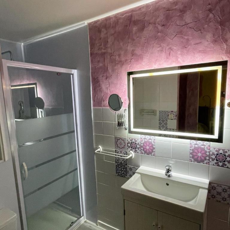 Le Manoir du Raveyron - Chambre Double Standard - 5