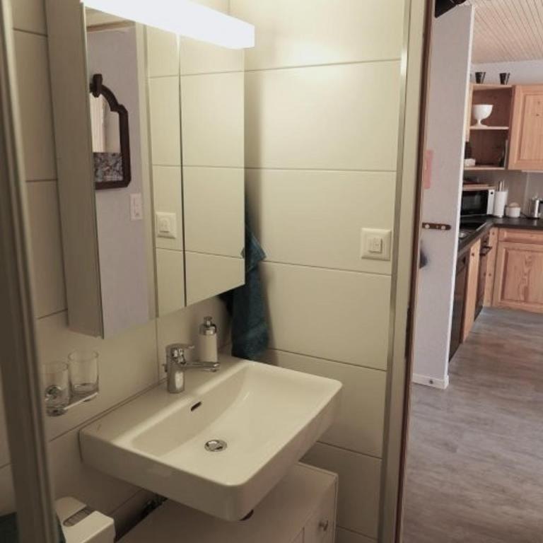 Renovierte Wohnung mit Ausblick für 1-2 Personen - One-Bedroom Apartment - 17