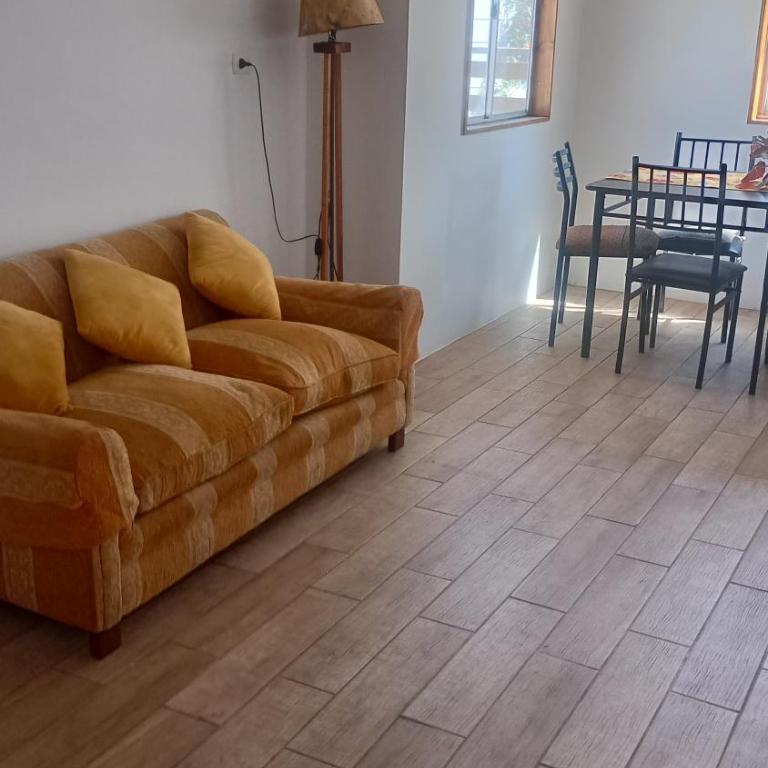 Departamentito cómodo en el centro de Limache viejo - Two-Bedroom Apartment - 2