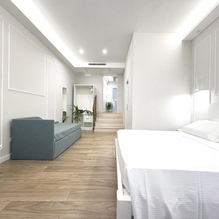 Napoleon - Large Double Room - 22