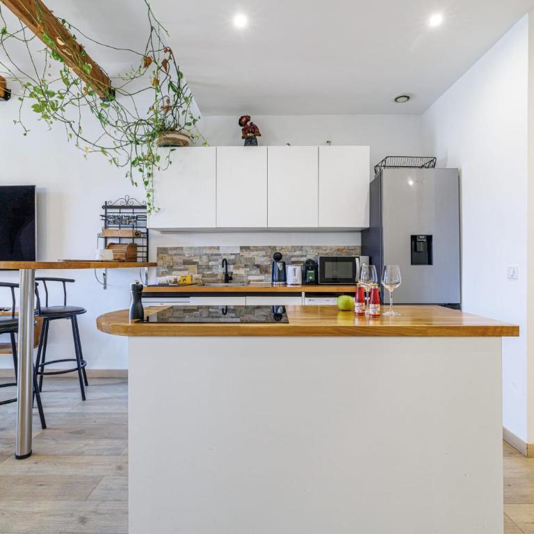 MY CASA - EMMANUEL - Cozy apartment with Port view - Appartement - 21
