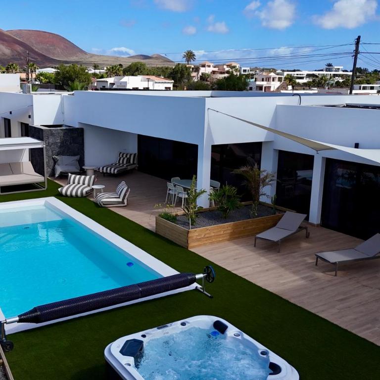 Elements Lajares - Three-Bedroom House - 51