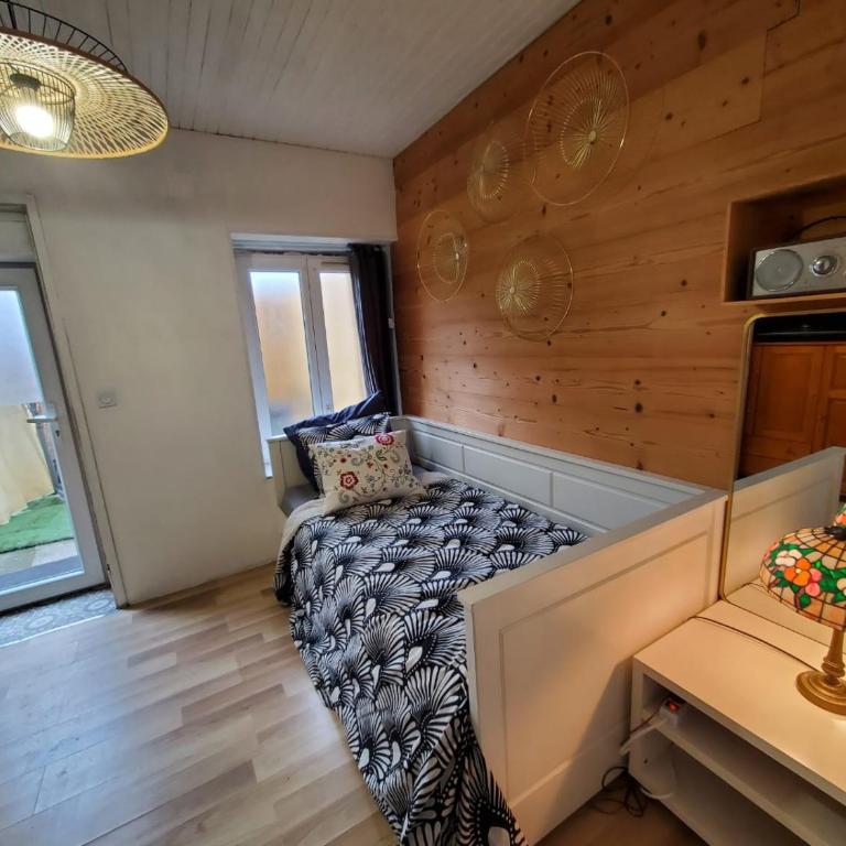Chambre indépendante tout confort avec douche et WC privés - Apartamento de 1 dormitorio - 2