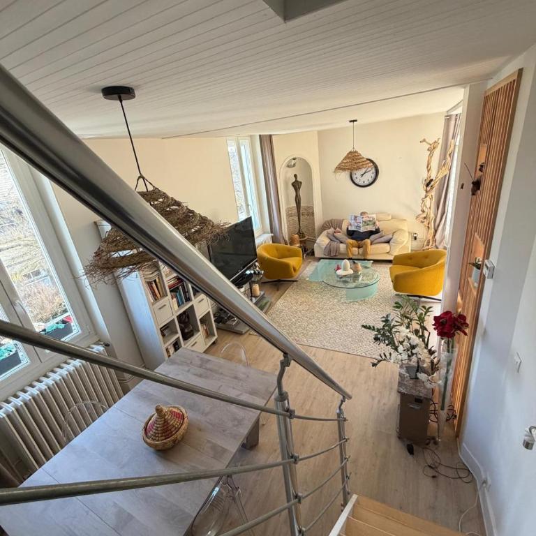 Grand Duplex spacieux en maison de ville - Appartement 2 Chambres - Vue sur Jardin - 5