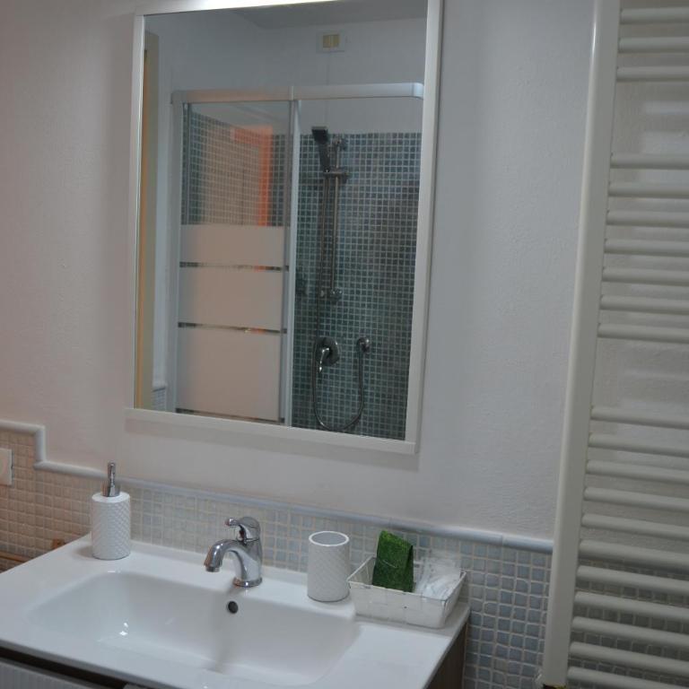 Casa Rosina + box per auto 2 bici 1,5km dalle mura - Appartamento con 1 Camera da Letto - 30