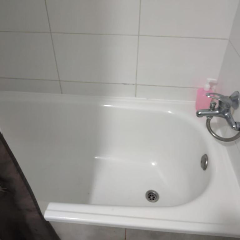 luan - One-Bedroom Apartment - 8