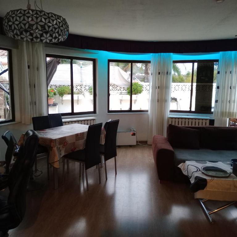 Casa, chalet, piscina, barbacoa todo incluido - Casa de 3 dormitorios - 51