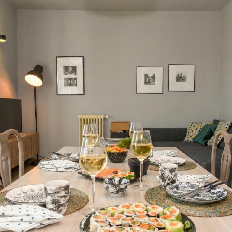 Smiling in Desenzano Lake View DesenzanoLoft Official Partner Homes & Villas by Marriott Bonvoy - Appartamento con Vista Lago - 9