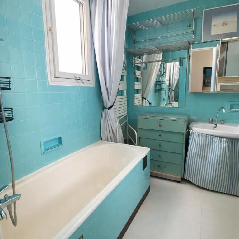 Vue Exceptionnelle & Terrasse - Appartement Vintage chez une Parisienne - Appartement 1 Chambre - 29