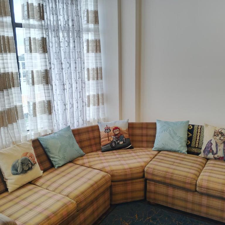 Departamento en Cuenca amoblado - Apartamento de 3 dormitorios - 8