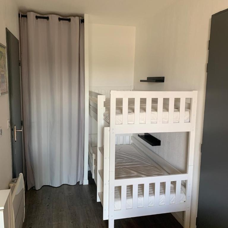 Studio climatisé centre-ville de La Londe-les-Maures - Appartement 2 Chambres - 6