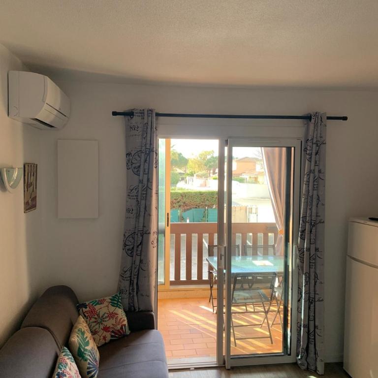 Studio climatisé centre-ville de La Londe-les-Maures - Appartement 2 Chambres - 3