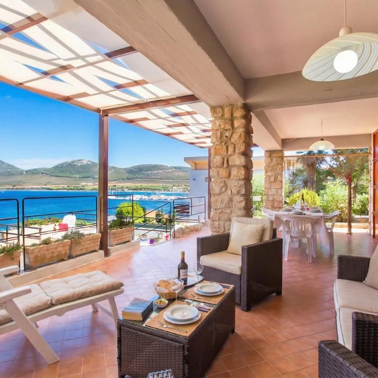 ClickSardegna Villa Flavia with seafront terrace in the Porto Conte Nature Park - Casa Vacanze con 3 Camere da Letto - 13