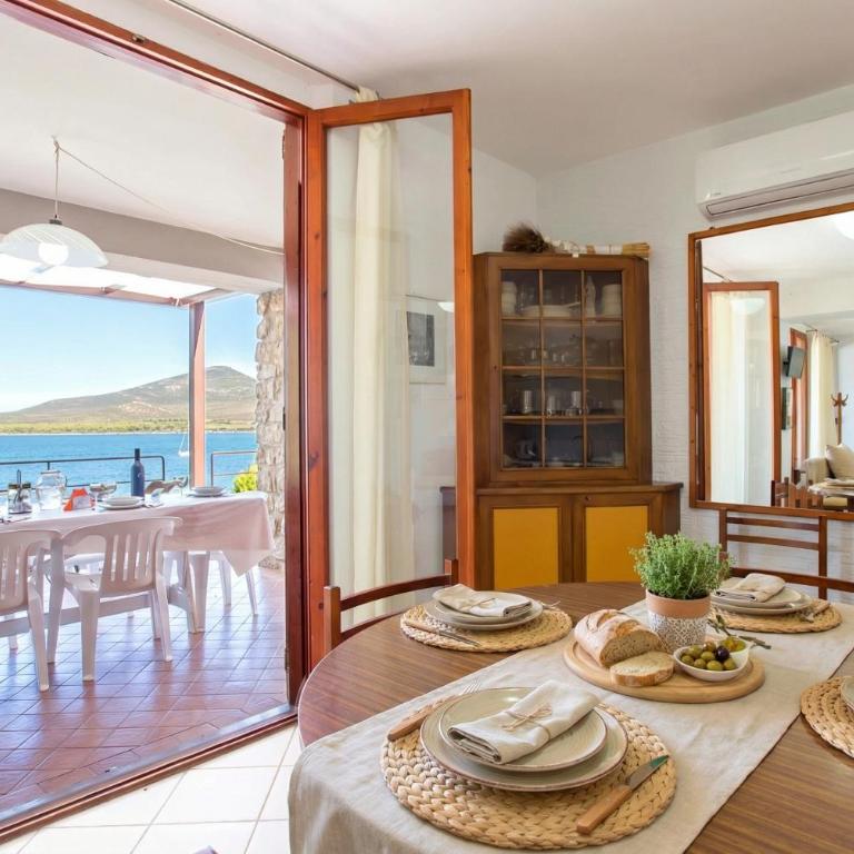 ClickSardegna Villa Flavia with seafront terrace in the Porto Conte Nature Park - Casa Vacanze con 3 Camere da Letto - 6