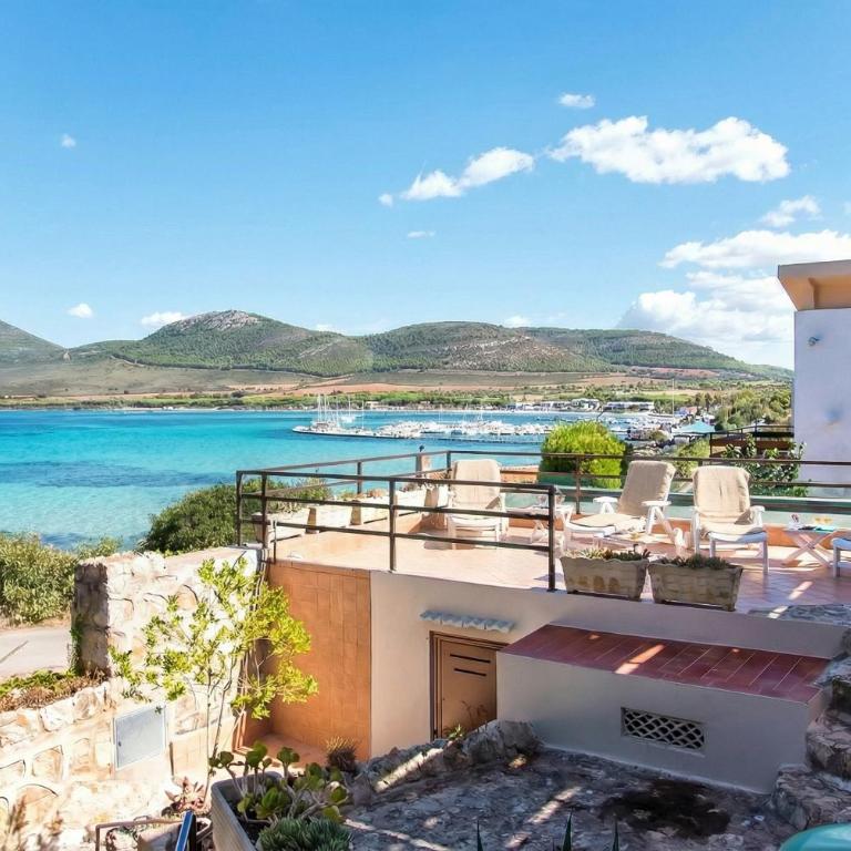 ClickSardegna Villa Flavia with seafront terrace in the Porto Conte Nature Park - Casa Vacanze con 3 Camere da Letto - 24