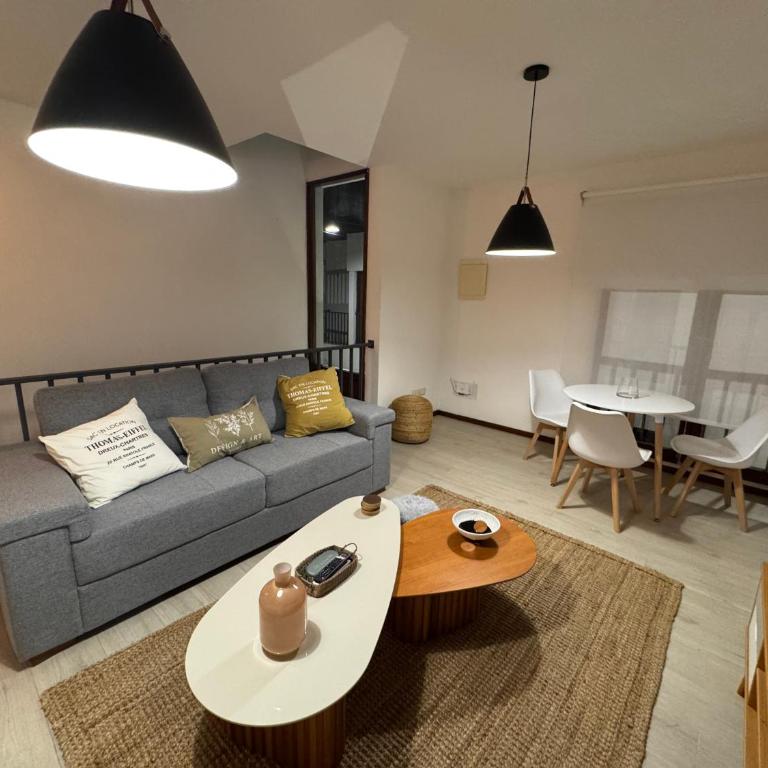 Patio del Bastión - Departamento acogedor en pleno barrio histórico - Two-Bedroom Apartment - 33