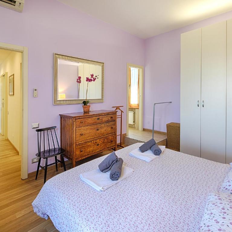 Casamia Tuscan Oasis 4Br Panoramic Penthouse Hot Tub & Easy Parking - Four-Bedroom Penthouse Apartment - 29