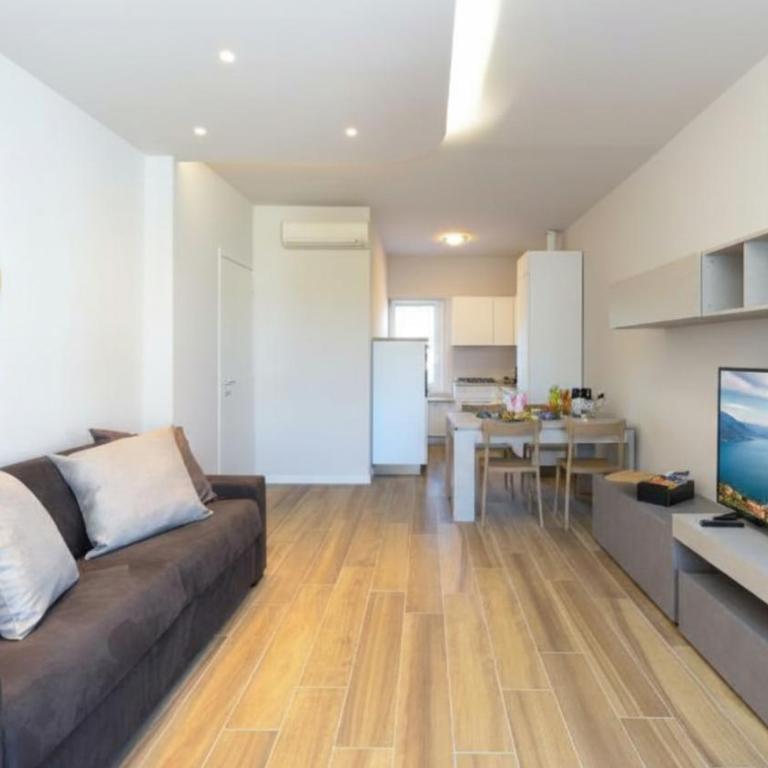 Cappuccino Apartment DesenzanoLoft Official Partner Homes & Villas by Marriott Bonvoy - Appartamento con Vista Lago - 2
