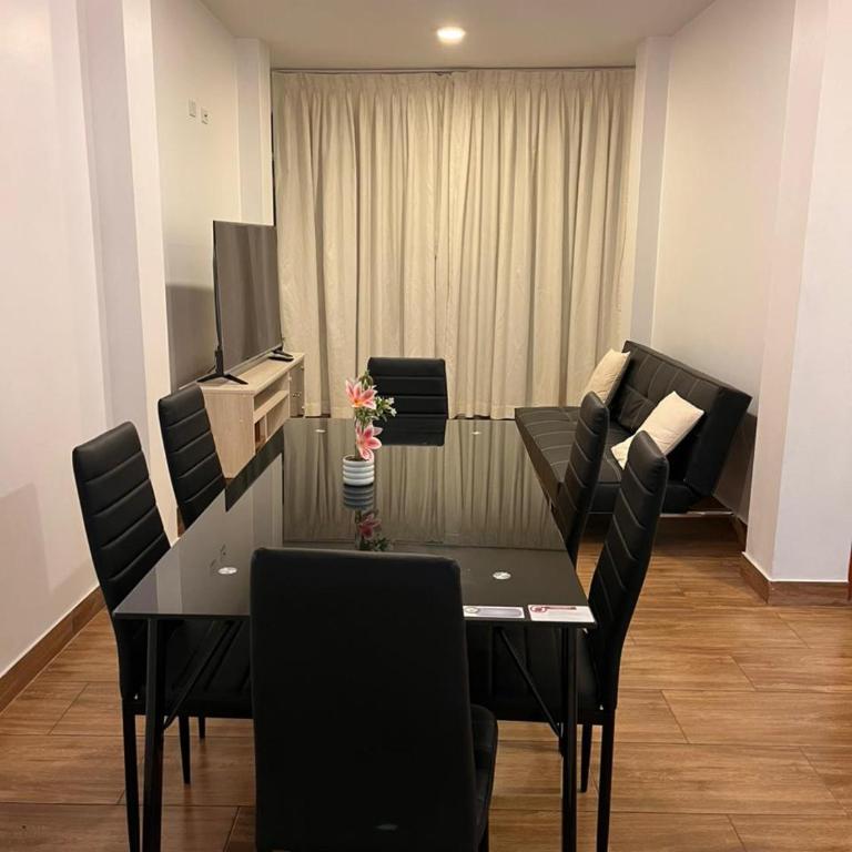 DEPA DE 90m2 A 10 MINUTOS DEL CENTRO - Two-Bedroom Apartment with Terrace and Sea View - 8