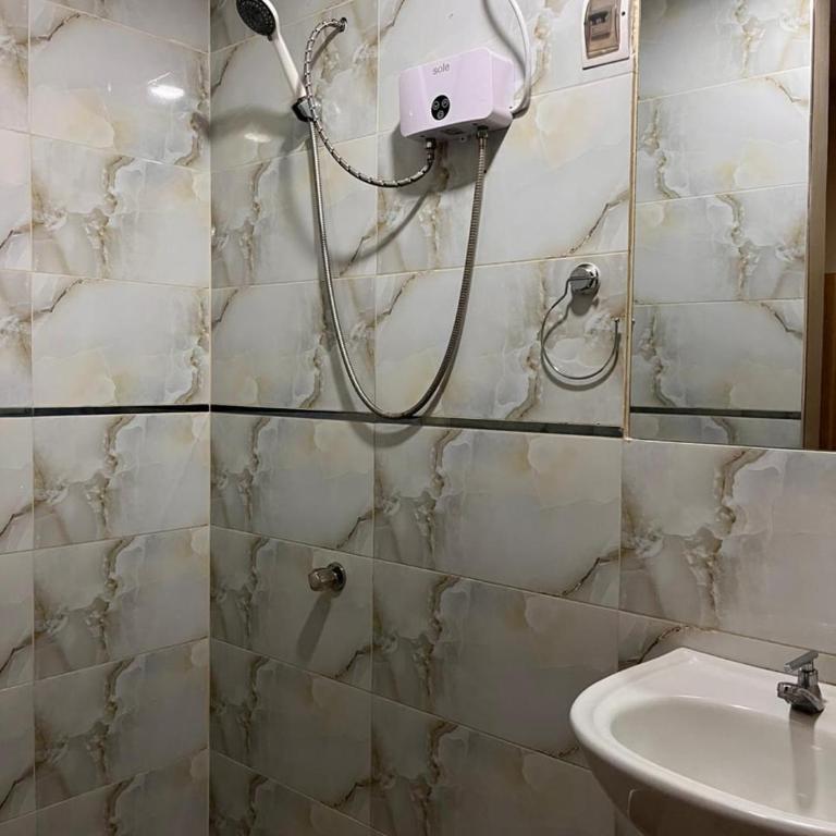 DEPA DE 90m2 A 10 MINUTOS DEL CENTRO - Two-Bedroom Apartment with Terrace and Sea View - 16
