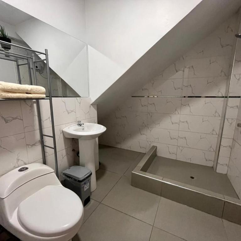 DEPA DE 90m2 A 10 MINUTOS DEL CENTRO - Two-Bedroom Apartment with Terrace and Sea View - 21