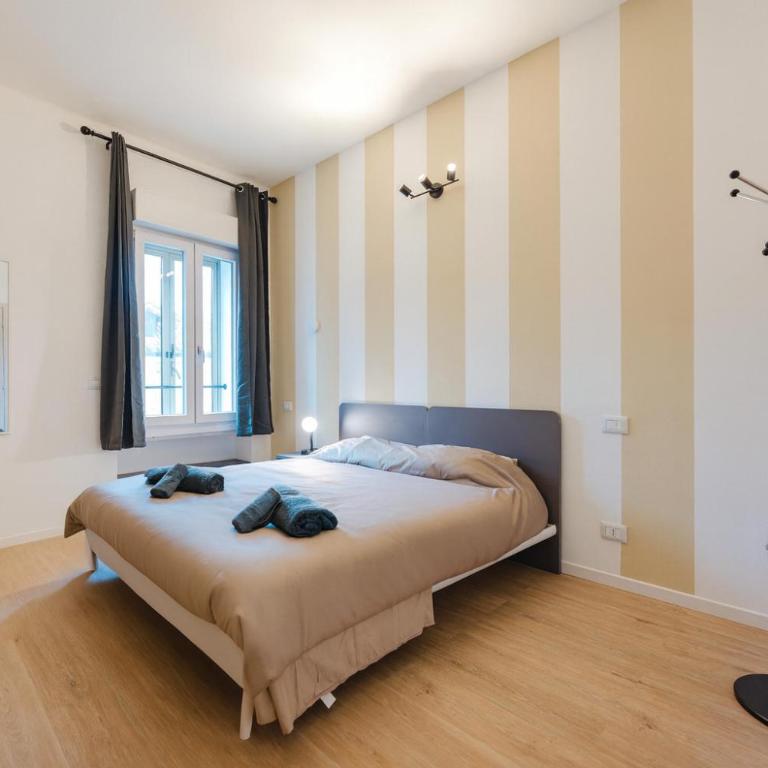 Confortevole Stanza 6 con bagno privato Stazione - Camera Matrimoniale Deluxe - 3
