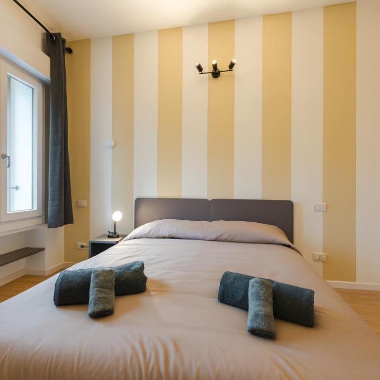 Confortevole Stanza 6 con bagno privato Stazione - Camera Matrimoniale Deluxe - 5