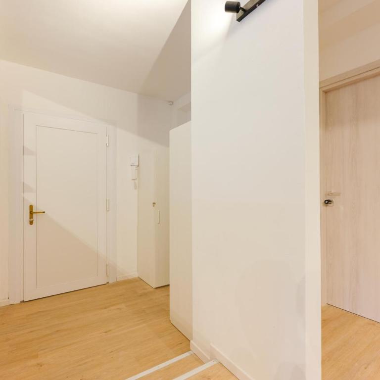 Confortevole Stanza 6 con bagno privato Stazione - Camera Matrimoniale Deluxe - 14