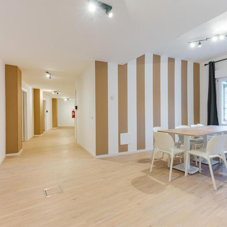 Confortevole Stanza 6 con bagno privato Stazione - Camera Matrimoniale Deluxe - 16