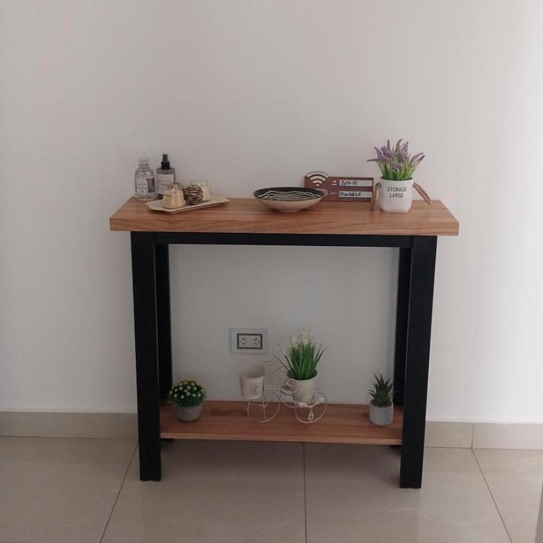Depto reciclado 2 amb Super Luminoso!! La Perla - Apartamento de 2 dormitorios - 4