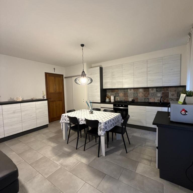 La casa di Ely - Appartamento con 2 Camere da Letto - 9
