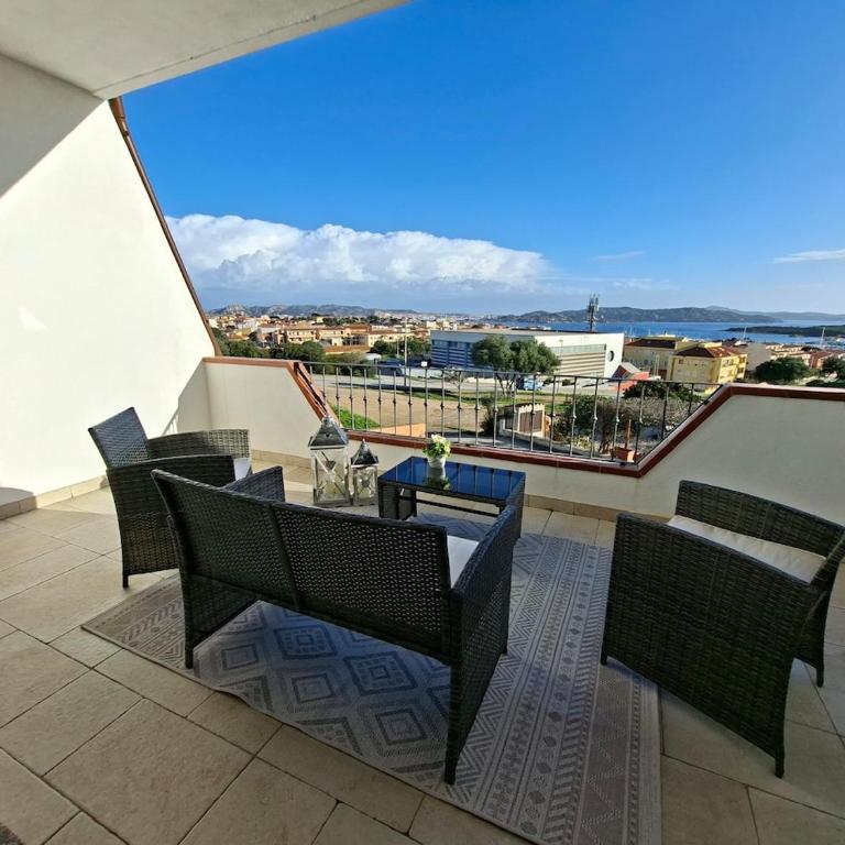 MiraMare, wonderful apartment with a sea view! - Three-Bedroom Apartment - 5
