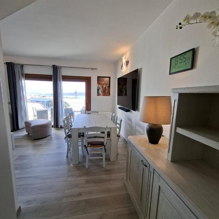 MiraMare, wonderful apartment with a sea view! - Three-Bedroom Apartment - 15