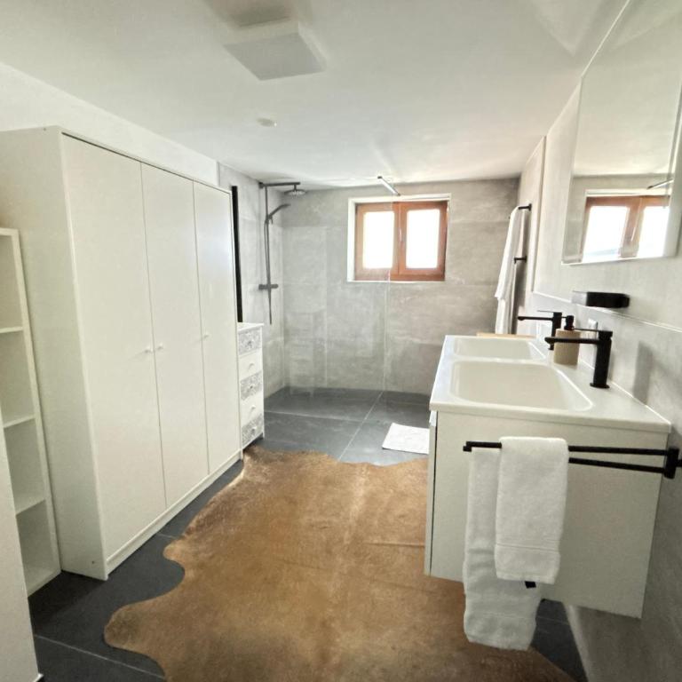 Liftside Terrace Retreat Modern & Cozy - Apartment mit 1 Schlafzimmer - 9