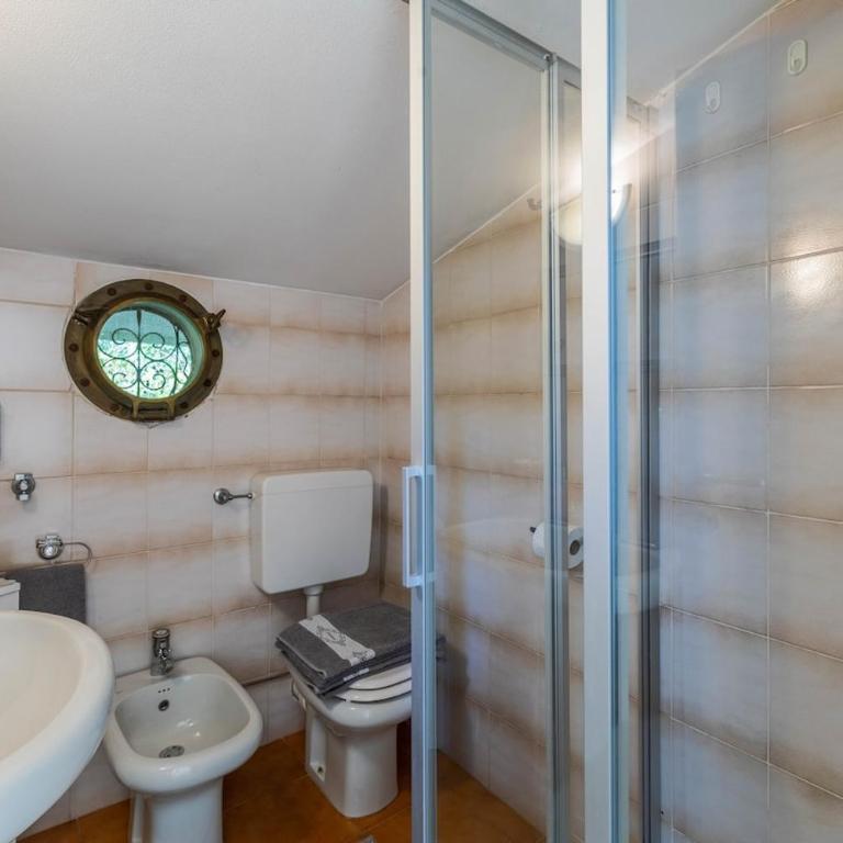 Bilocale con terrazza vista mare e posto auto - Appartamento con 1 Camera da Letto - 35