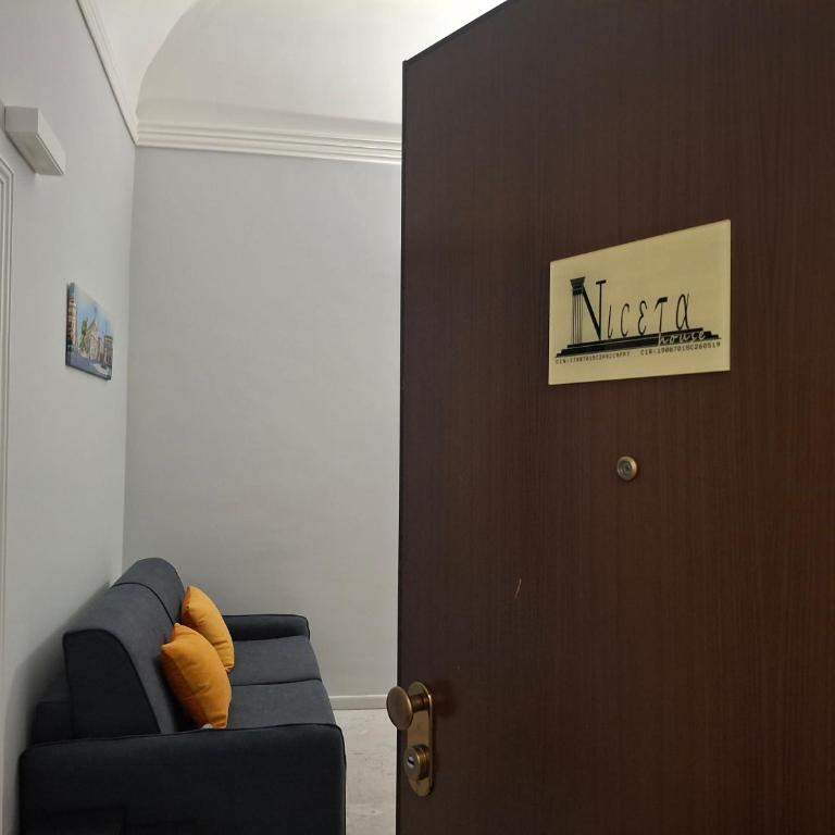NICETA House - One-Bedroom House - 5