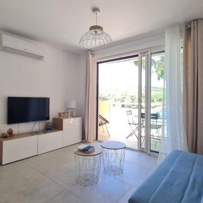 Le Ciald'Azur T3 COZY vue mer et proche du centre-ville - Two-Bedroom Apartment - 4