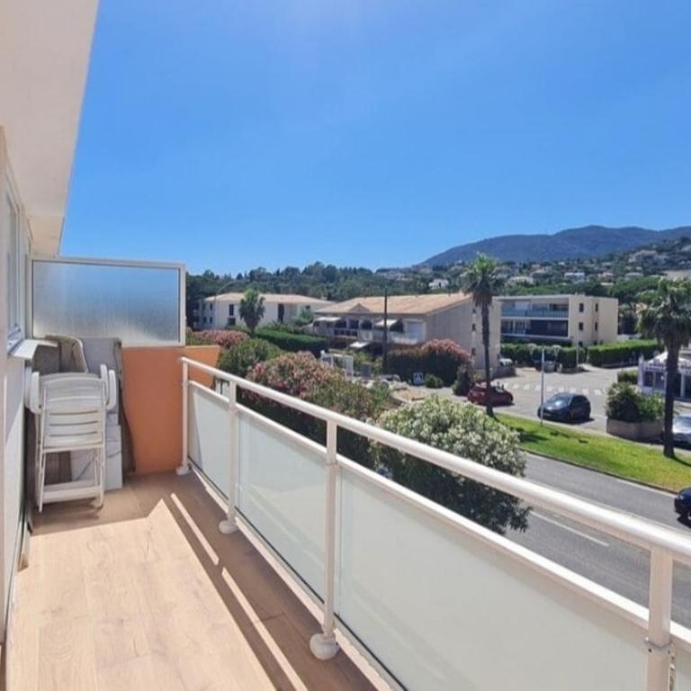 Le Ciald'Azur T3 COZY vue mer et proche du centre-ville - Two-Bedroom Apartment - 23