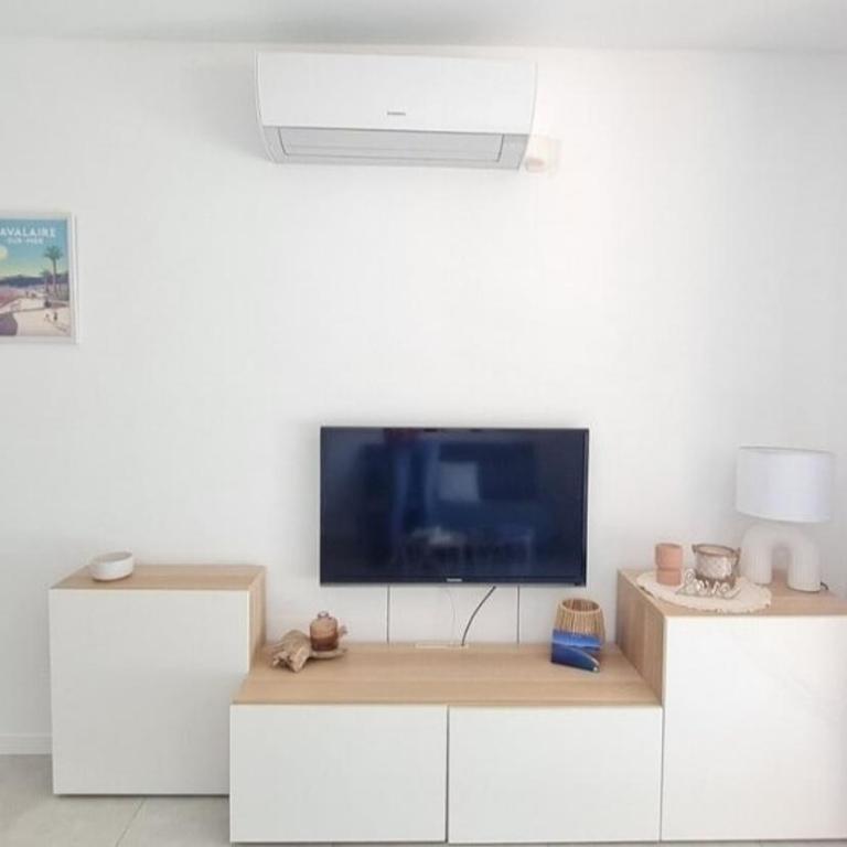 Le Ciald'Azur T3 COZY vue mer et proche du centre-ville - Two-Bedroom Apartment - 5
