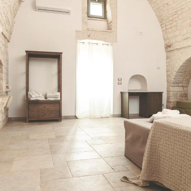 Masseria Lama Pellegrini - Camera Matrimoniale con Vista Giardino - 10