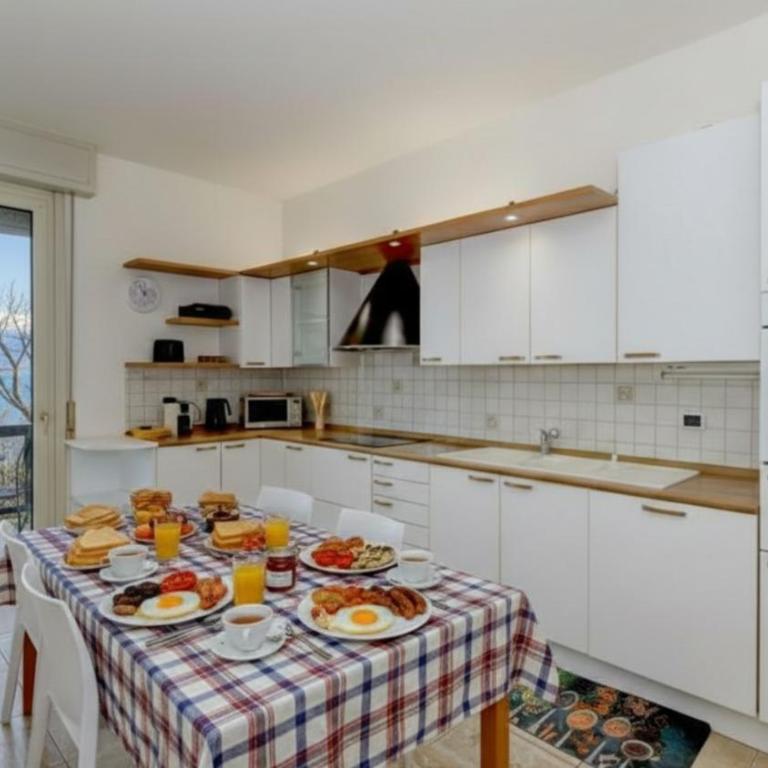 Charming on the Lake Apartment DesenzanoLoft Official Partner Homes & Villas by Marriott Bonvoy - Appartamento con Vista Lago - 16