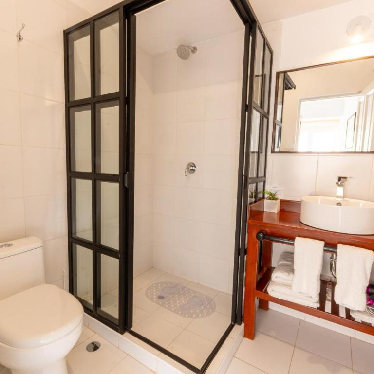 Solara Art House Hotel - Triple Room - 4