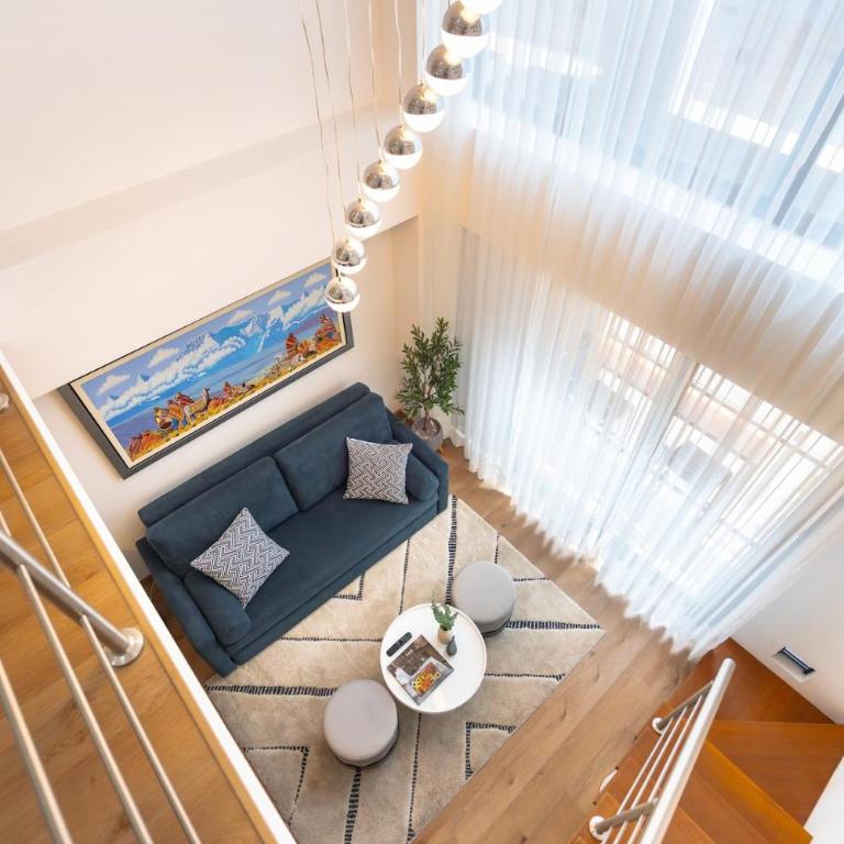 Double-height deluxe loft 50 m from Parque Kennedy - One-Bedroom Apartment - 2