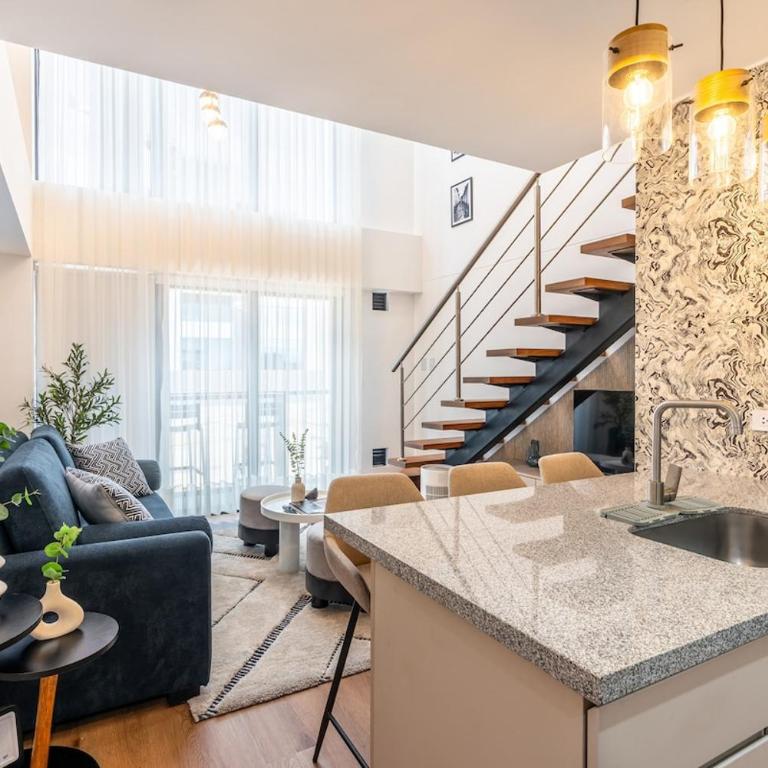 Double-height deluxe loft 50 m from Parque Kennedy - One-Bedroom Apartment - 43