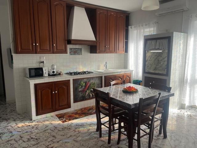 Carmen's Home - Appartamento con 2 Camere da Letto - 10