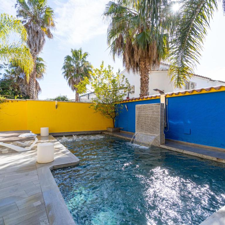 Casa con barbacoa , PISCINA con cascada , 4 HABITACIONES, capacidad HASTA 8-9 PERSONAS - Casa de 4 dormitorios - 7