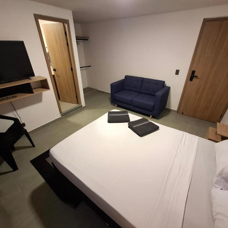 Hotel La Casona - Cerca al Estadio Atanasio Girardot y Laureles - Double Room - 7